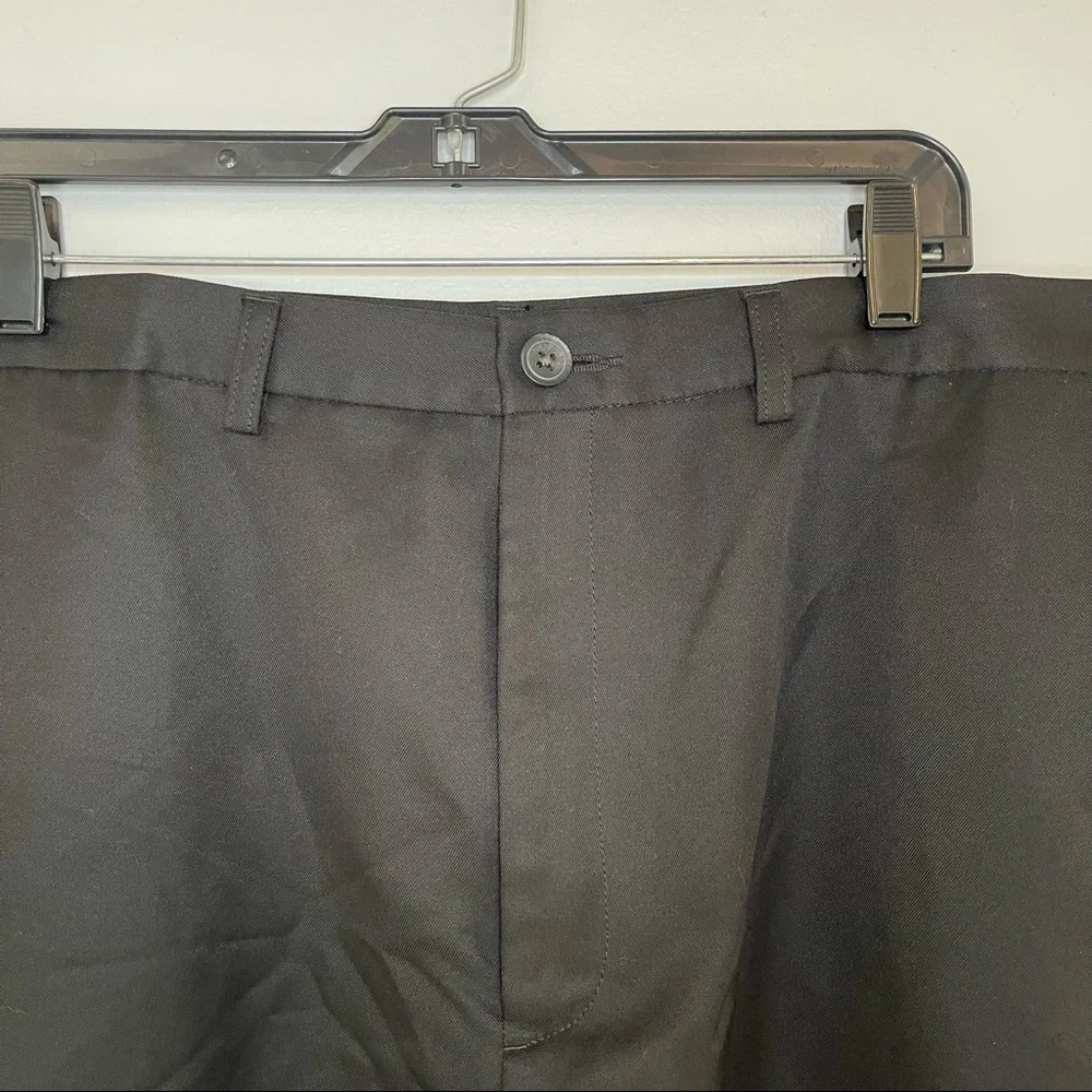 Haggar Men’s Shorts Black - Picture 3 of 11